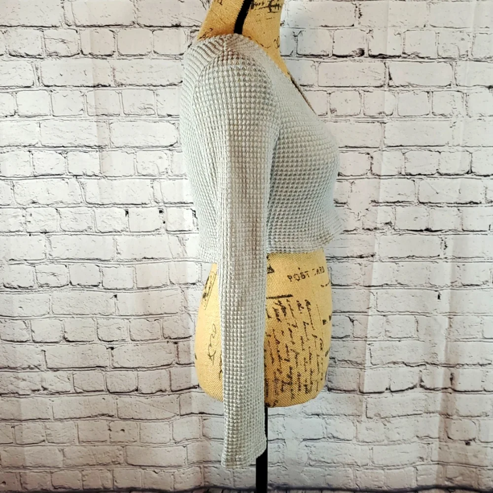 SHEIN Light Gray Waffle Knit Textured Long Sleeve Crop Top Size M - Picture 3 of 8